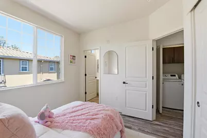 566 Almaden Walk Loop, San Jose, CA 95125 - Photo 24