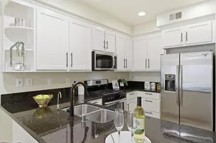 566 Almaden Walk Loop, San Jose, CA 95125 - Photo 12