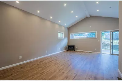 1113 Presidio Blvd, Pacific Grove, CA 93950 - Photo 12