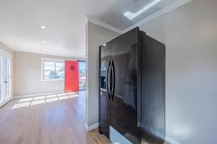 1113 Presidio Blvd, Pacific Grove, CA 93950 - Photo 10