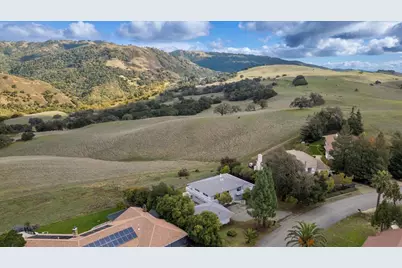 16280 Oak Canyon Dr, Morgan Hill, CA 95037 - Photo 4