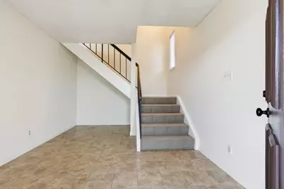 17 Vista Ct, South San Francisco, CA 94080 - Photo 4