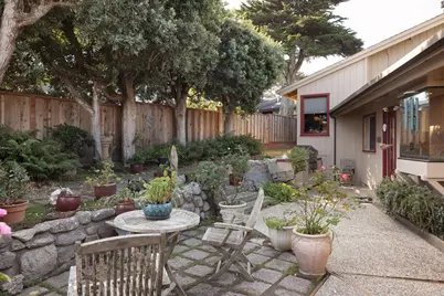 1209 Ocean View Blvd, Pacific Grove, CA 93950 - Photo 22