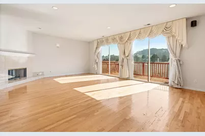 1383 Bacon St, San Francisco, CA 94134 - Photo 18