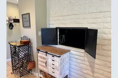 20120 Portola Dr, Salinas, CA 93908 - Photo 10