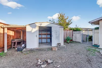 8 Carita Ct, Watsonville, CA 95076 - Photo 26