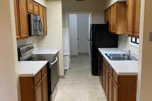 1051 Padre Dr 7, Salinas, CA 93901 - Photo 6