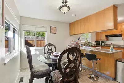 503 W Fox Ct, Redwood City, CA 94061 - Photo 8