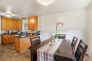 503 W Fox Ct, Redwood City, CA 94061 - Photo 16