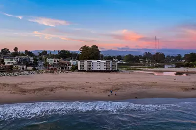 22130 E Cliff Dr 2D, Santa Cruz, CA 95062 - Photo 2