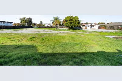 653 South St, Hollister, CA 95023 - Photo 34