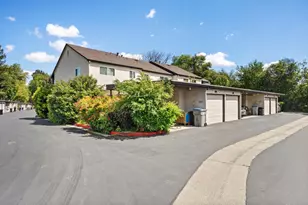 1384 N Loop Dr, San Jose, CA 95126 - Photo 24