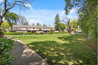 1384 N Loop Dr, San Jose, CA 95126 - Photo 22