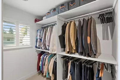 1384 N Loop Dr, San Jose, CA 95126 - Photo 20