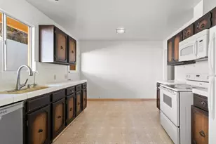 15 Work Ave, Monterey, CA 93940 - Photo 4