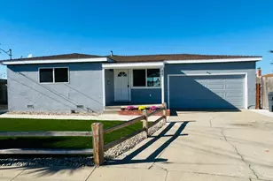 427 Andrew Cir, Marina, CA 93933 - Photo 1