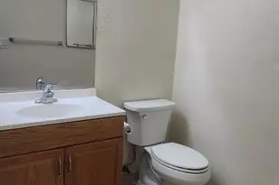 1807 Cherokee Dr 3, Salinas, CA 93906 - Photo 16