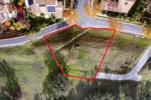 2860 Berwick Ave, Gilroy, CA 95020 - Photo 1