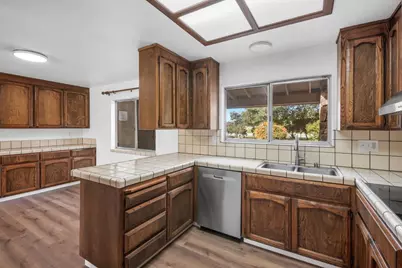 2800 Dryden Ave, Gilroy, CA 95020 - Photo 10