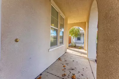 1078 Silver Spur Way, Plumas Lake, CA 95961 - Photo 8