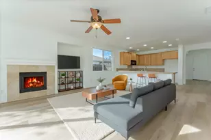 1078 Silver Spur Way, Plumas Lake, CA 95961 - Photo 16