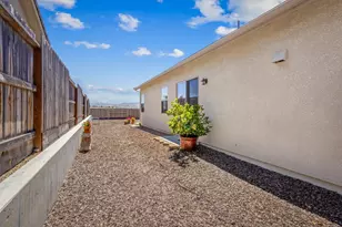 2011 Sage Dr, Hollister, CA 95023 - Photo 50