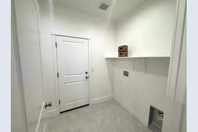 1261 Gypsum Ct, Los Banos, CA 93635 - Photo 8