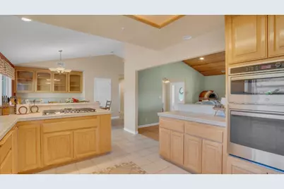 21160 Valle San Juan Dr, Salinas, CA 93907 - Photo 14