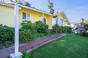 217 Iris Dr, Salinas, CA 93906 - Photo 2