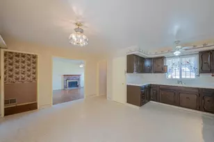 217 Iris Dr, Salinas, CA 93906 - Photo 12