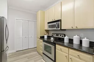 801 S Winchester Blvd 4116, San Jose, CA 95128 - Photo 8