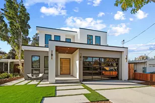 700 Farley St, Mountain View, CA 94043 - Photo 2