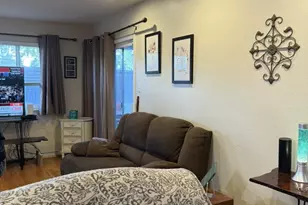 1295 Flora Ave, San Jose, CA 95117 - Photo 10