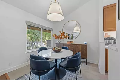 1115 Crestview Dr 2, San Carlos, CA 94070 - Photo 6