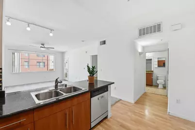 1060 S 3rd St 202, San Jose, CA 95112 - Photo 2