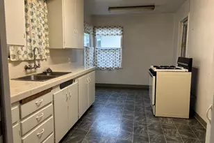 1441 W 20th St, Merced, CA 95340 - Photo 6