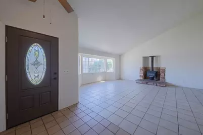 720 Clearview Dr, Hollister, CA 95023 - Photo 4