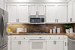 34298 Torrey Pine Ln, Union City, CA 94587 - Photo 12