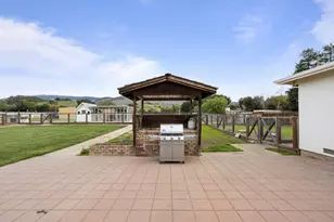 10500 Travis Ct, Gilroy, CA 95020 - Photo 42