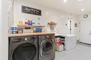 10500 Travis Ct, Gilroy, CA 95020 - Photo 16