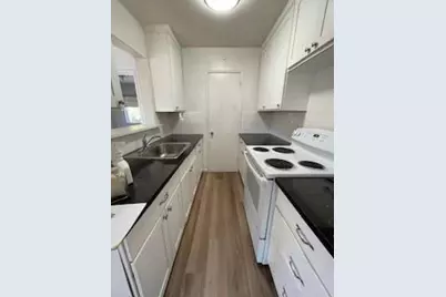 1956 Ivy 3, San Mateo, CA 94403 - Photo 1