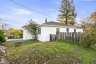 80 Hilltop Dr, San Carlos, CA 94070 - Photo 6