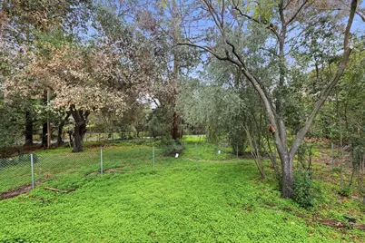 13910 Ravenwood Dr, Saratoga, CA 95070 - Photo 38