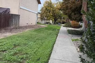 5957 Mack Rd, Sacramento, CA 95823 - Photo 2