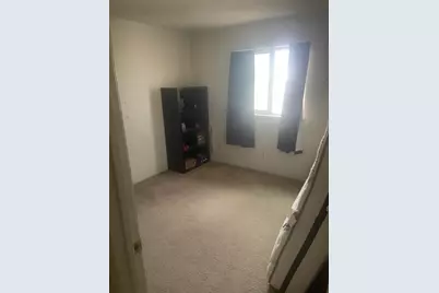 5957 Mack Rd, Sacramento, CA 95823 - Photo 8