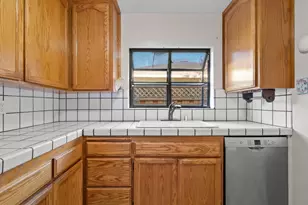 1725 Townsend Ave, Santa Clara, CA 95051 - Photo 14