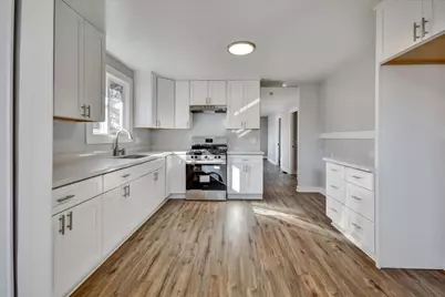 367 College St, Hollister, CA 95023 - Photo 8