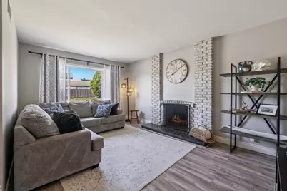 140 Palm Beach Ave, El Granada, CA 94018 - Photo 2