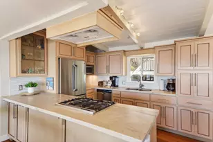 619 Beach Dr, Aptos, CA 95003 - Photo 10