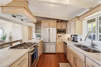 619 Beach Dr, Aptos, CA 95003 - Photo 12